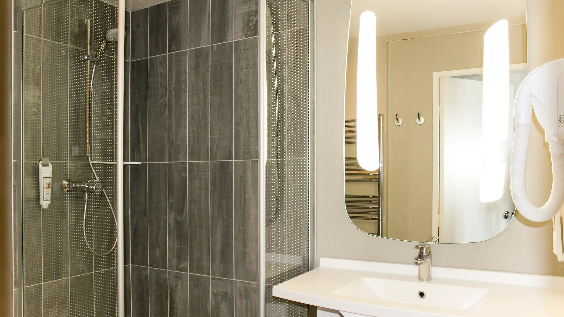 Ibis Gare Du Nord Chateau Landon 10eme 3*